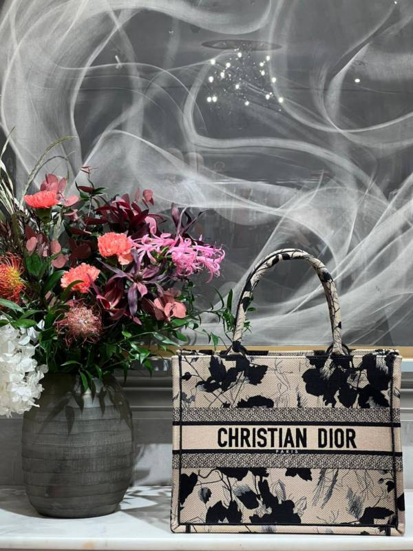 Сумка Dior Book Tote